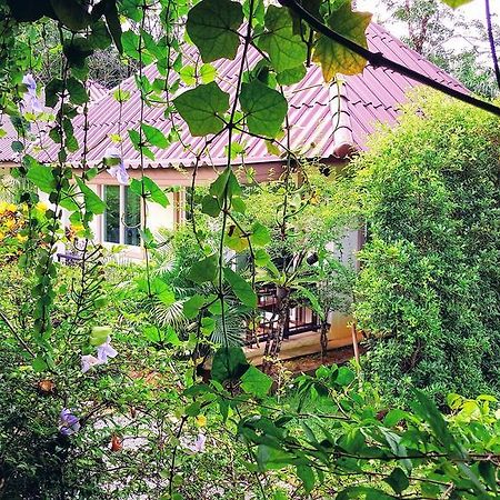 Charpoot Cottage Khao Lak Exteriör bild
