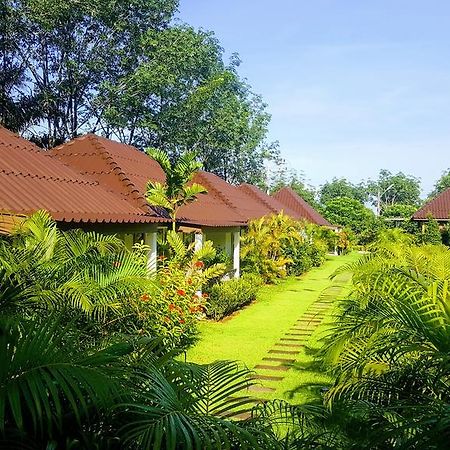 Charpoot Cottage Khao Lak Exteriör bild
