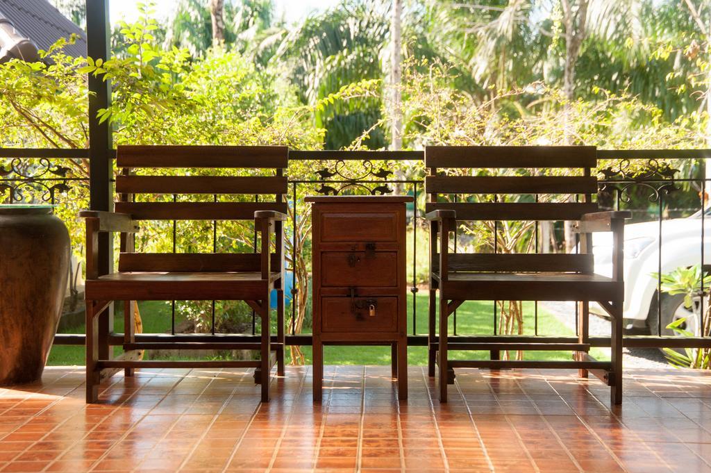 Charpoot Cottage Khao Lak Exteriör bild