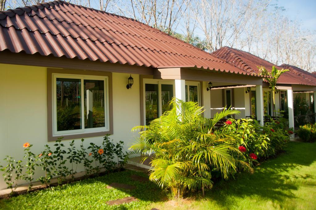 Charpoot Cottage Khao Lak Exteriör bild