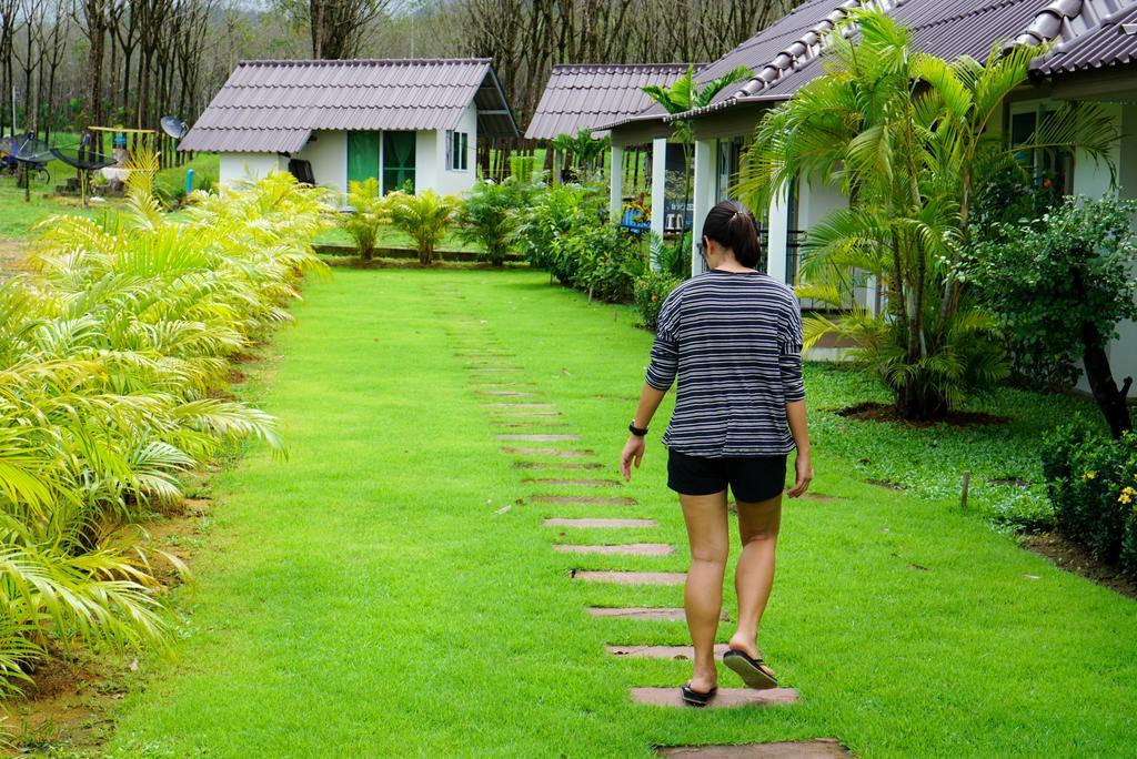 Charpoot Cottage Khao Lak Exteriör bild