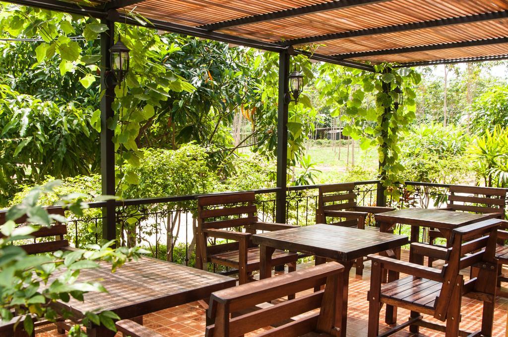Charpoot Cottage Khao Lak Exteriör bild