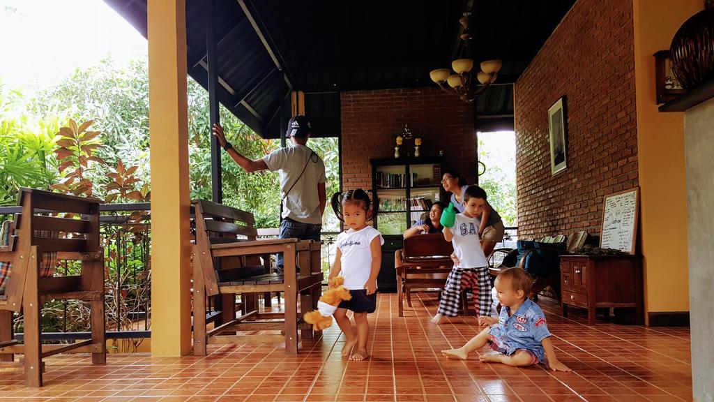 Charpoot Cottage Khao Lak Exteriör bild